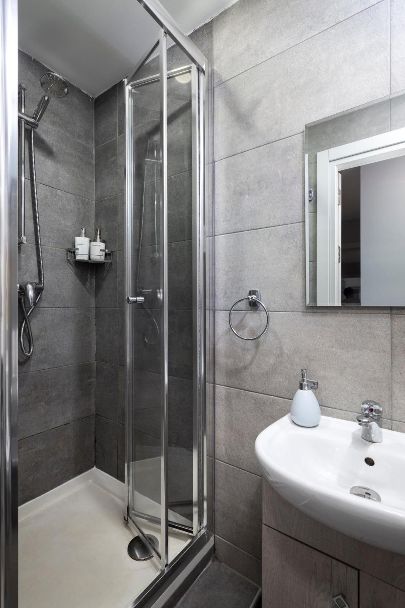 Modern 3 Bedroom & 3 Bathroom Apartment - Near Balluta Bay Saint Julian's Ngoại thất bức ảnh